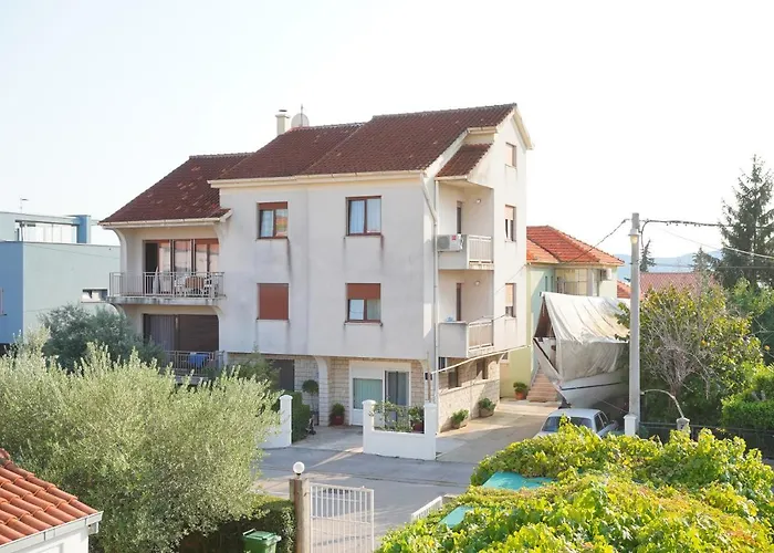 Babin - Holly Apartment