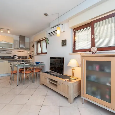 Babin - Holly Apartman Zára